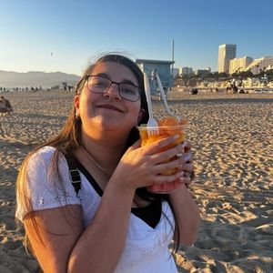 Meet your Posher, Gabriella